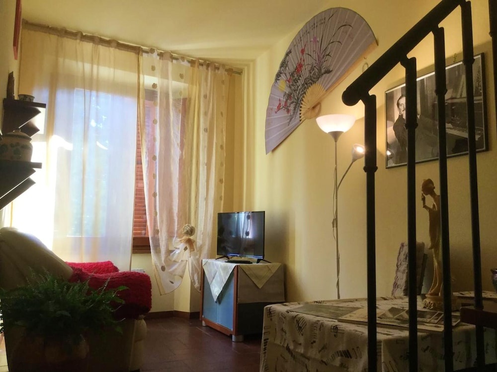 House With one Bedroom in Camaiore, With Wonderful City View and Wifi Near the Beach