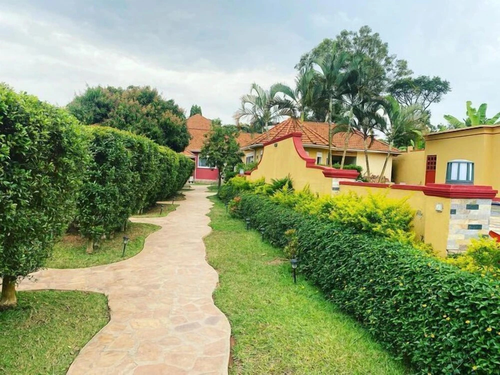 Lucian Cottages