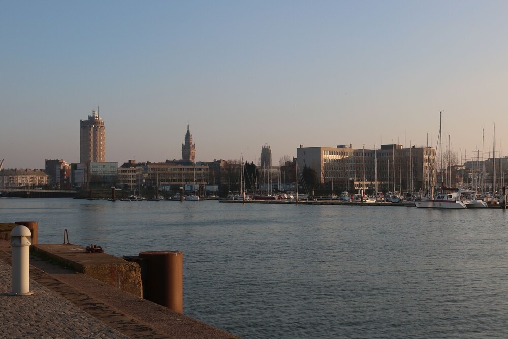 Beach & Waterfront