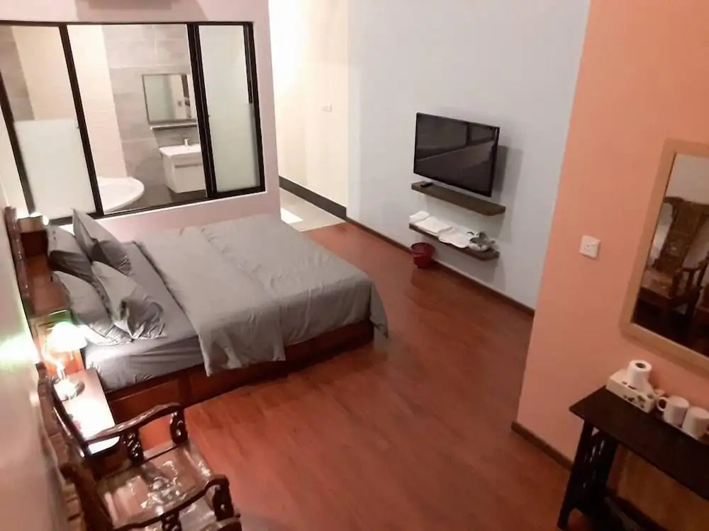 Standard Double room (full double bed)