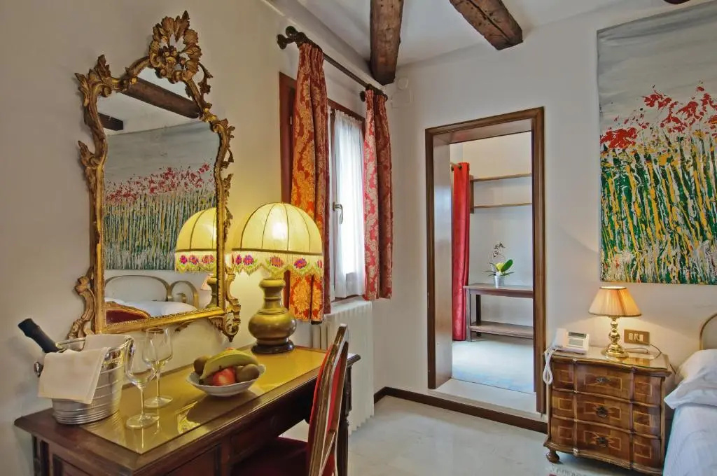 Hotel La Fenice Et Des Artistes - Chambres