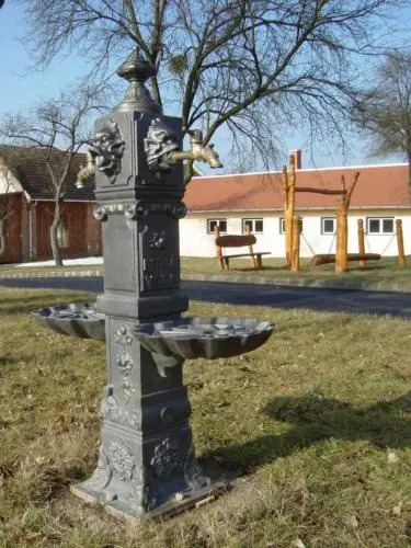 Ginti Panzió és étterem - фото 10