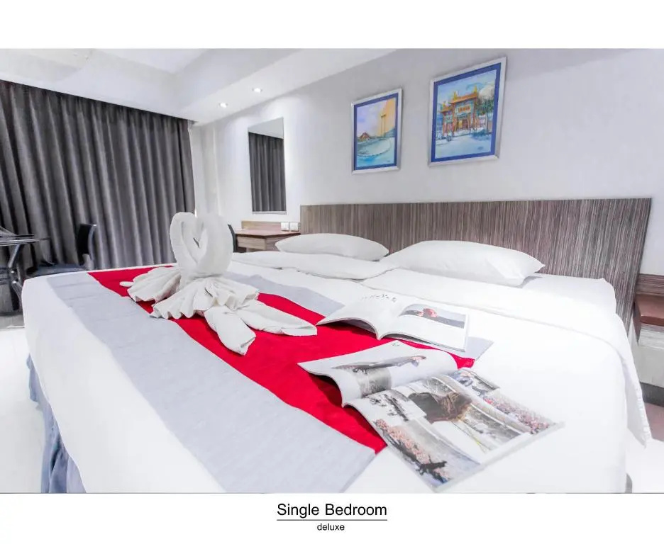 Deluxe Double room (twin beds)