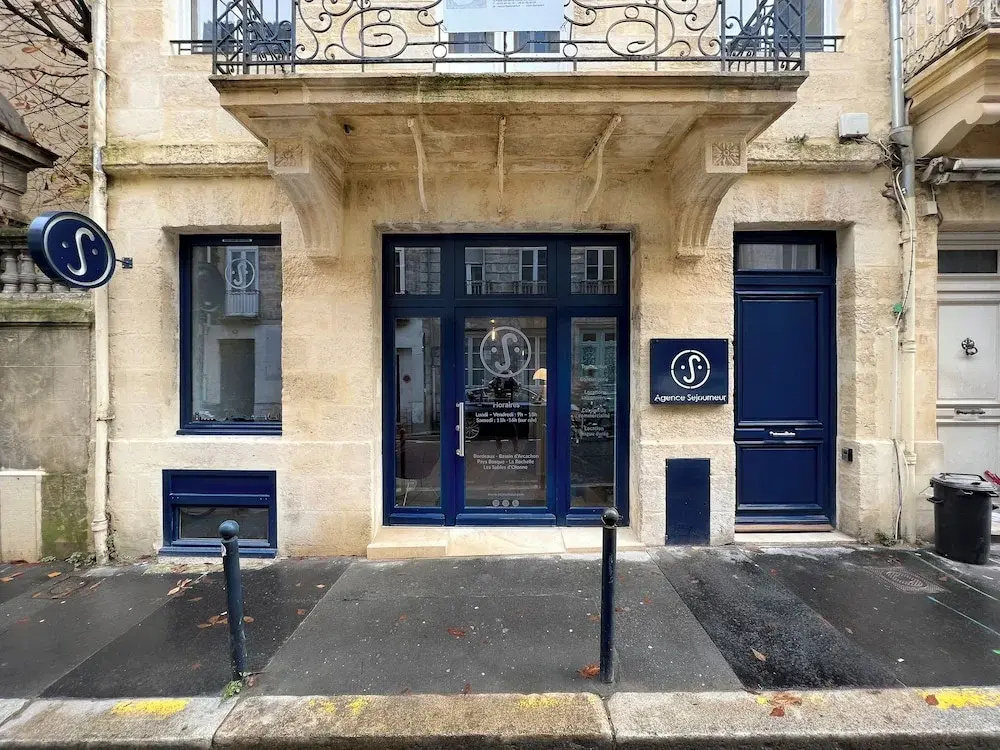 Voir la photo 1 — Magnifiques Appartements Climatisés