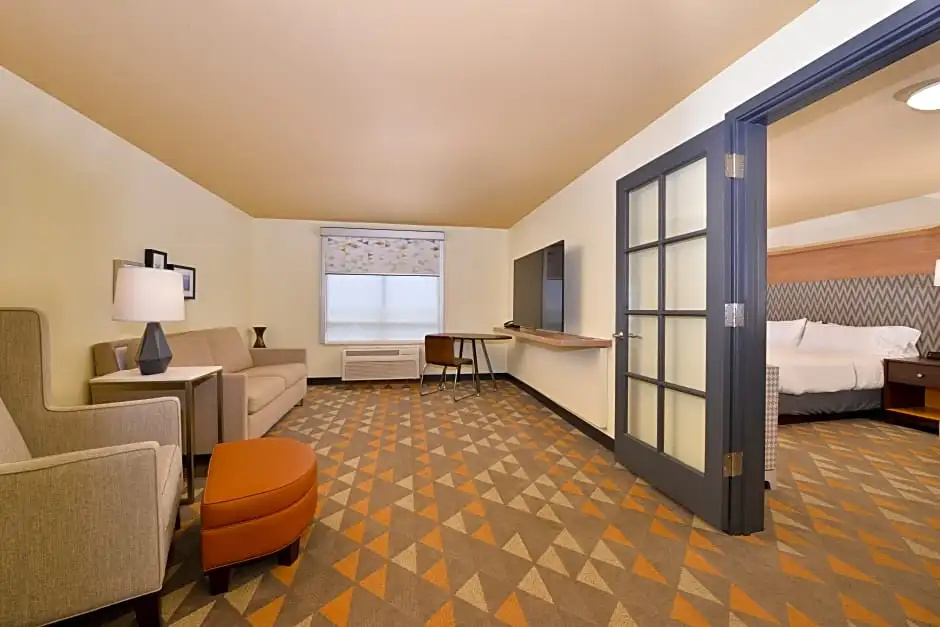 Holiday Inn Kansas City Airport by IHG - Chambres