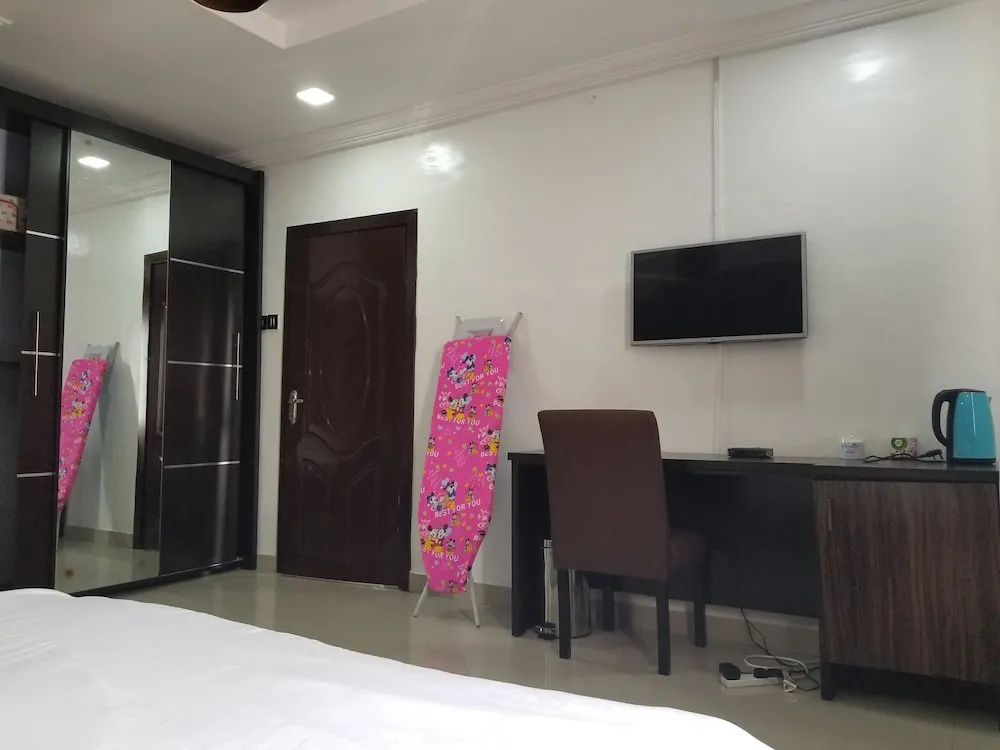 Ozin Guest House