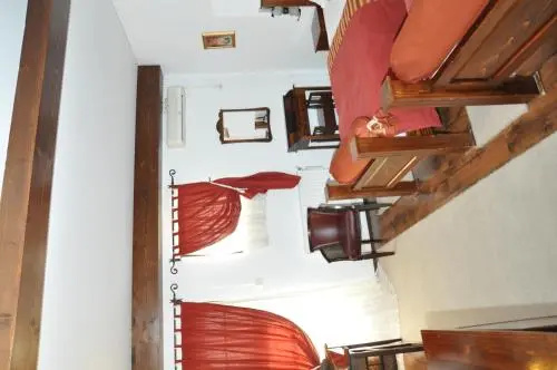 Balcony & Terrace