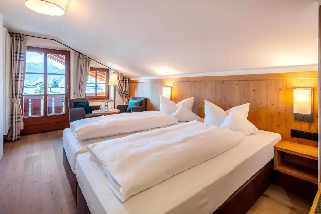 Standard Double room (full double bed)