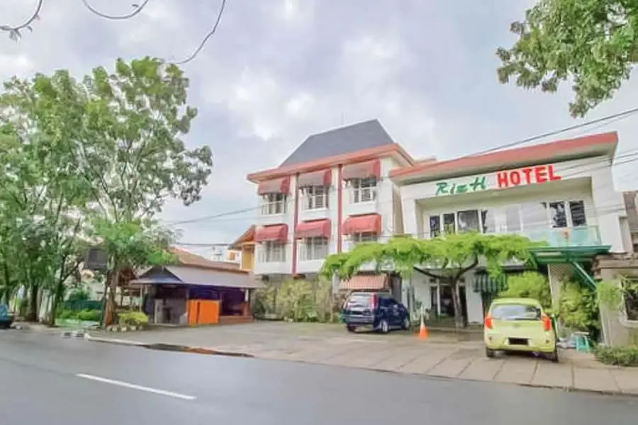 Rizh Garden Family Hotel