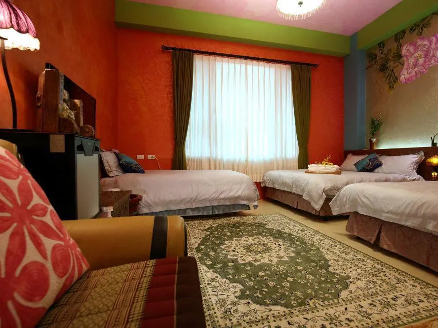 Standard Quintuple Family room