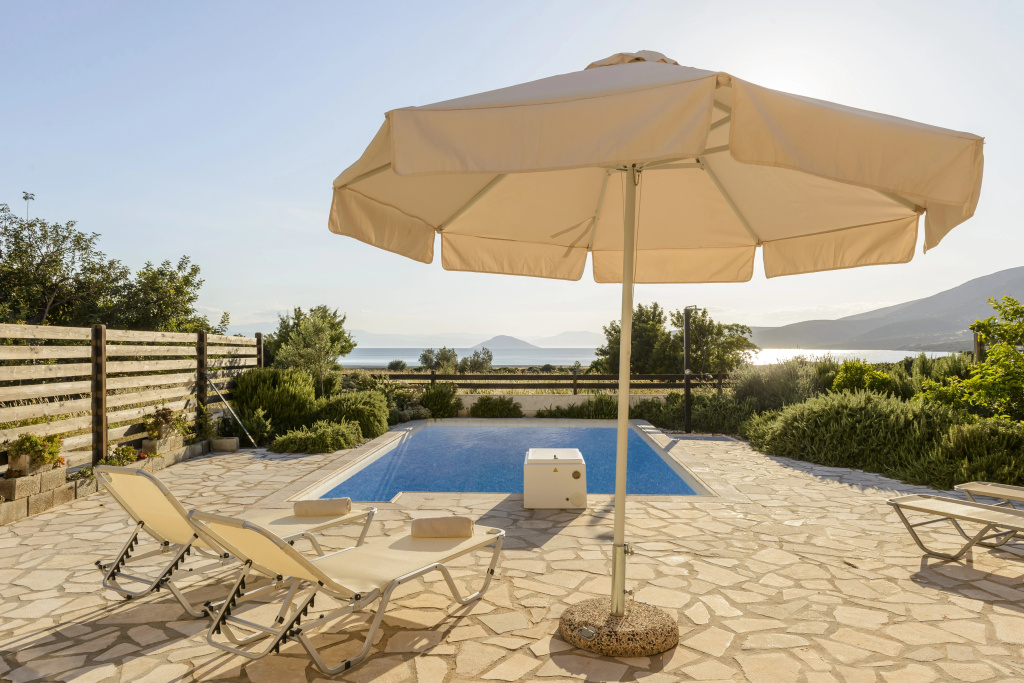 Porto Aqua Vista - Premium Seaside Villa w/ pool