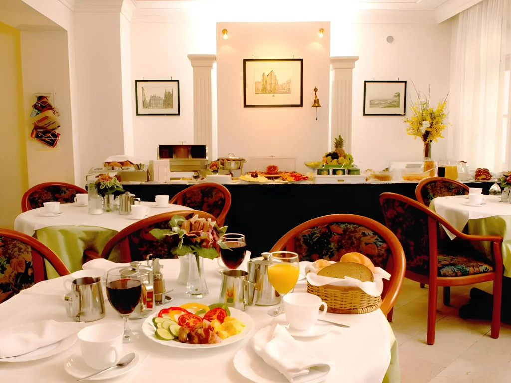 Hotel photo 37