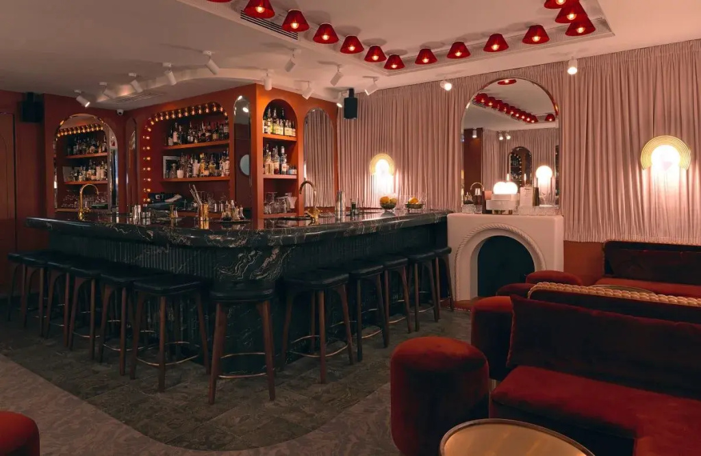 Renaissance Paris Vendome Hotel 9