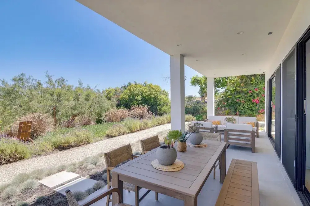 1 Mi to Point Dume: Mtn-view Escape w/ Patio!