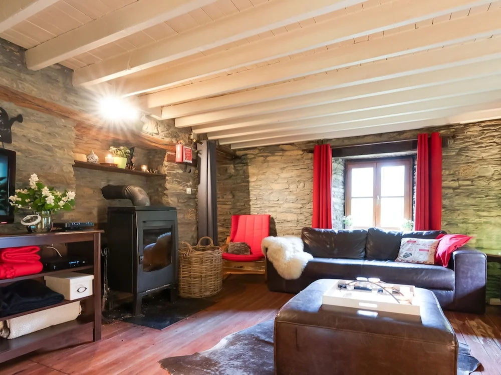 Detached Holiday Home with Sauna & Open Fire near Houffalize - фото 5
