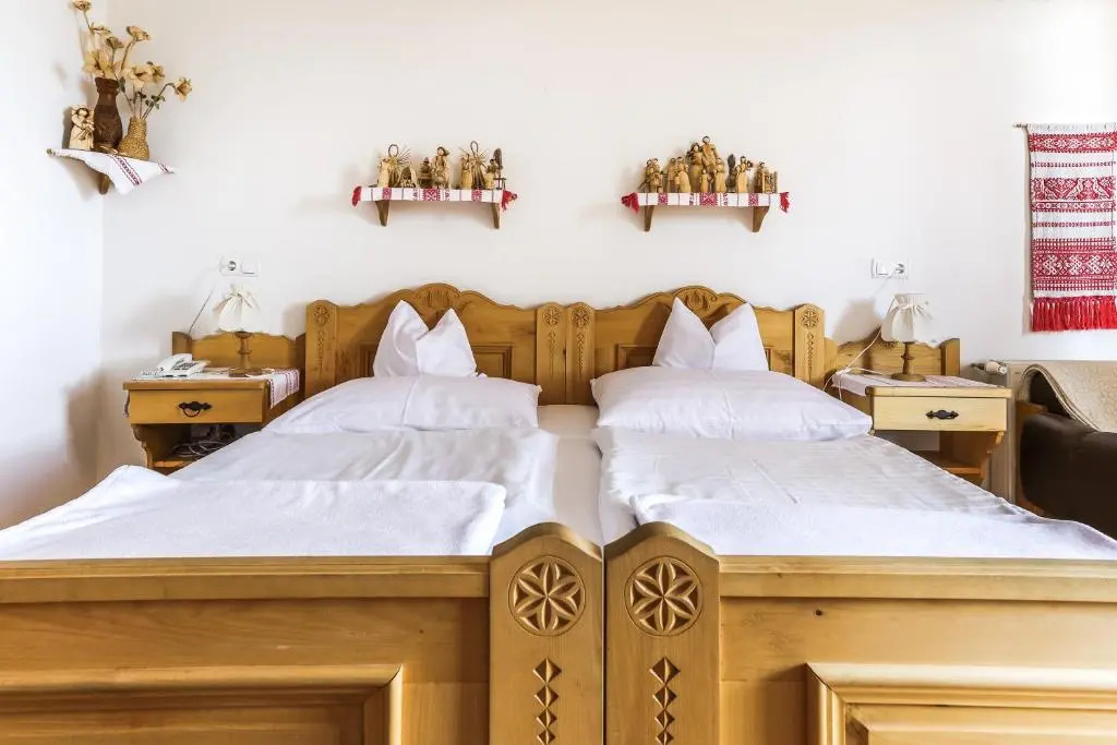 Bagolyvr Inn - Chambres