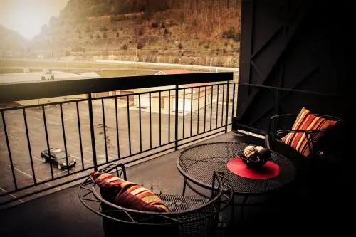 Balcony & Terrace