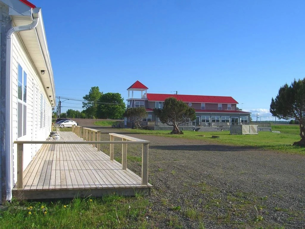 The Waterfront Motel
