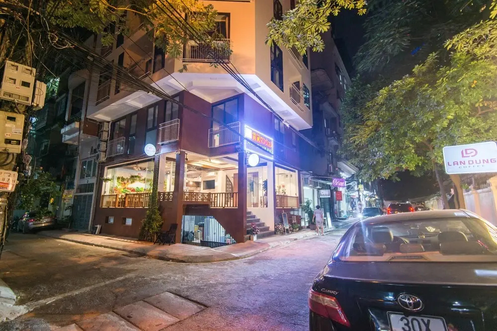 22Housing 81 Linh Lang