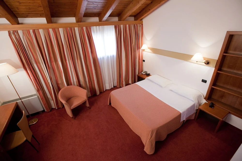 Eurohotel Palace Maniago - Chambres
