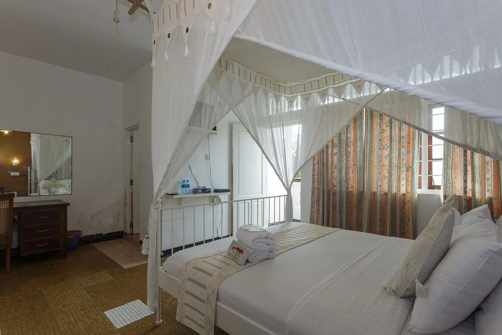 Royce Boutique Hotel