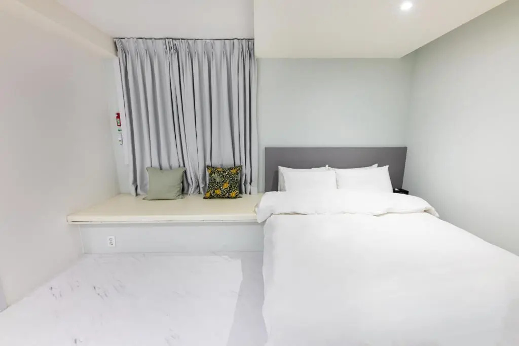 Premier room