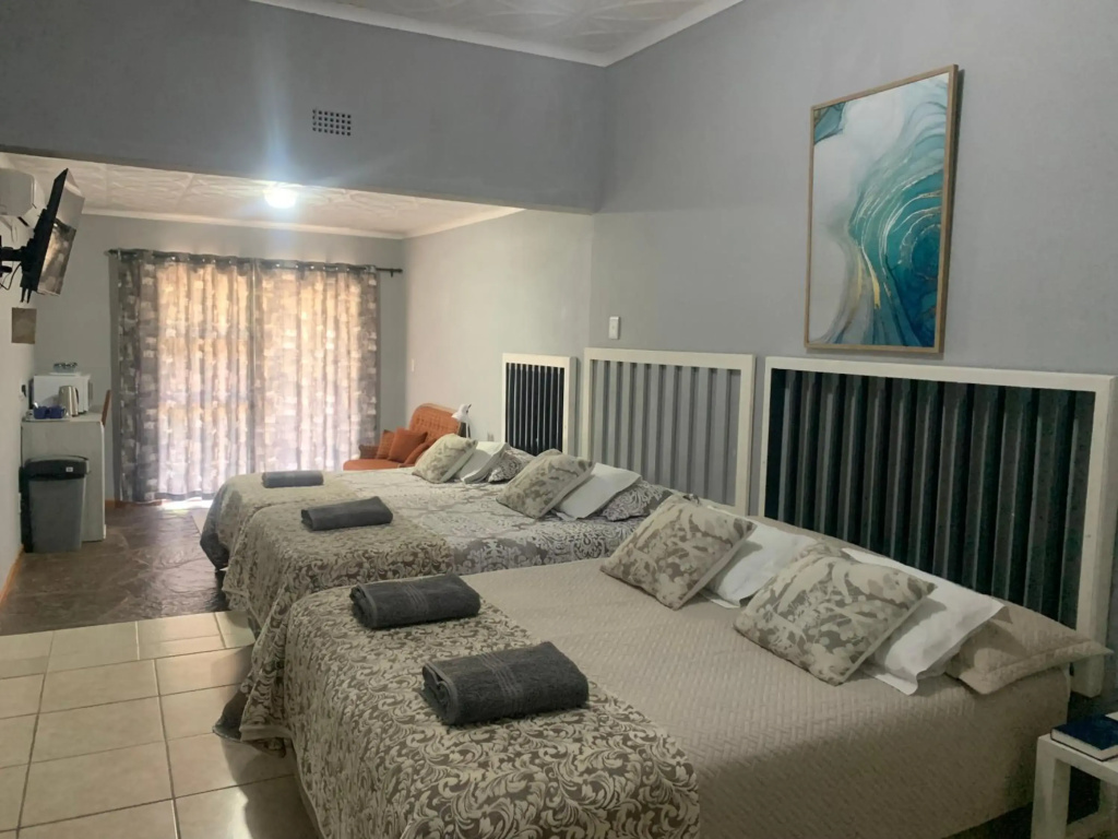 Victoria Oaks Beaufort West Guest House