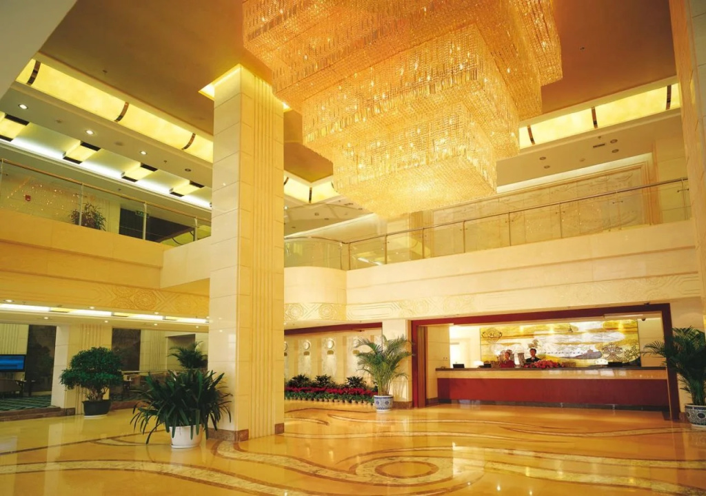 Lobby & Reception