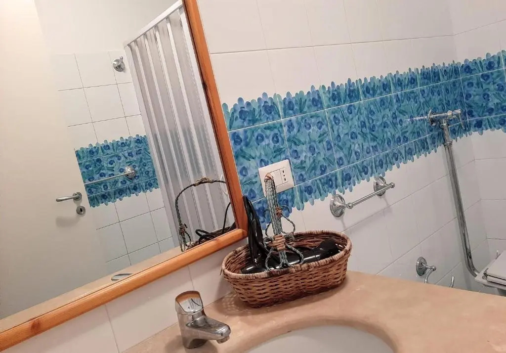 2 Bedrooms Cottage