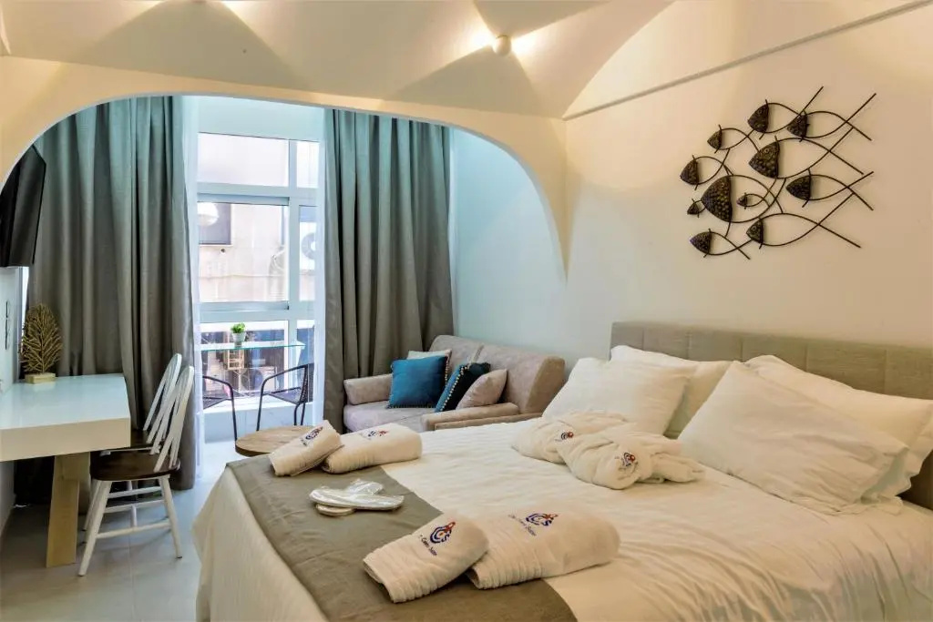 Suite with balcony