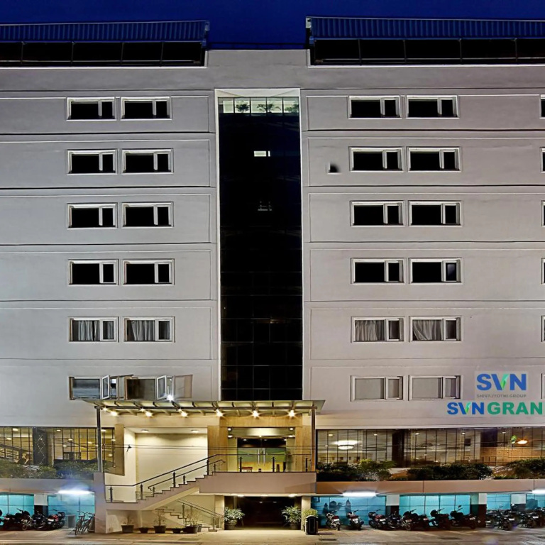 Svn Grand in Kakinada