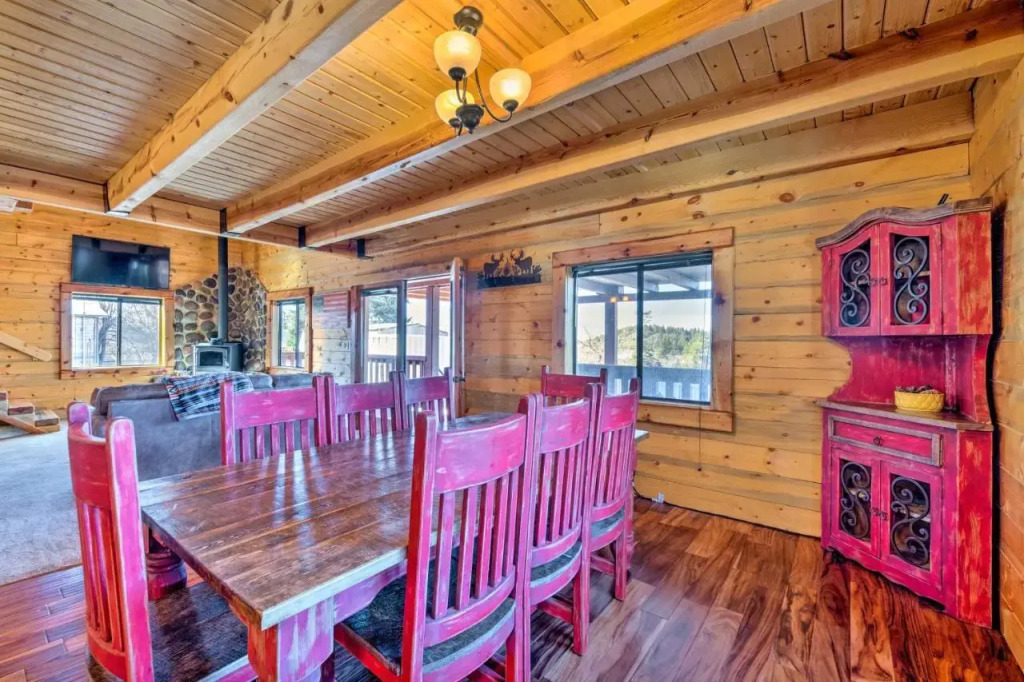 Pet-friendly Cloudcroft Cabin: Walk to Shop, Food - фото 4