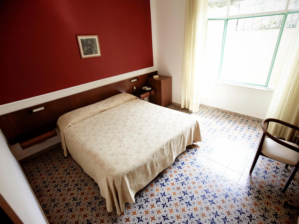 Economy Double room (full double bed)