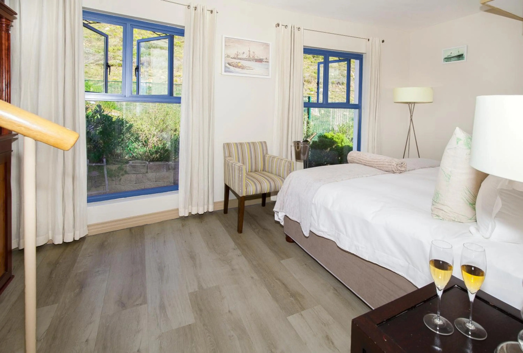 Magellans Hotel — 5
