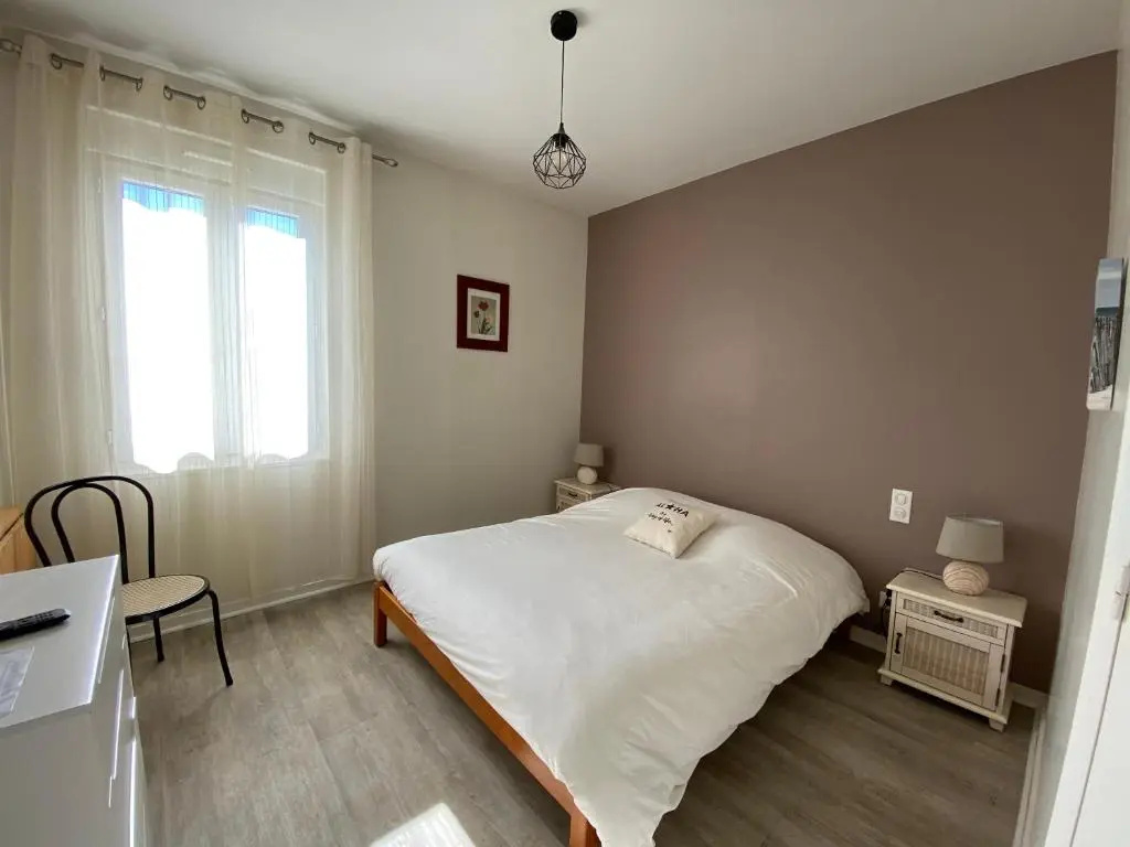 Standard Double room with garden view (full double bed)