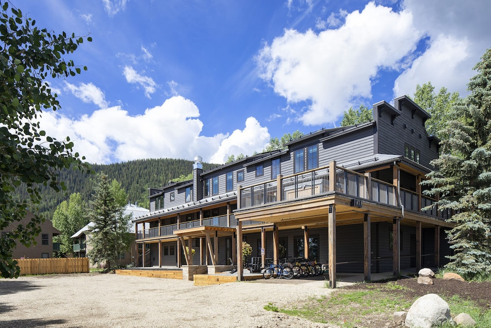 Vaquera House