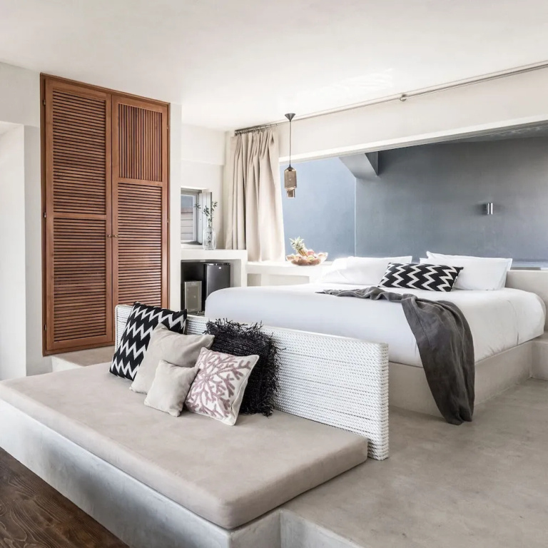 West East Suites Hotel - Chambres