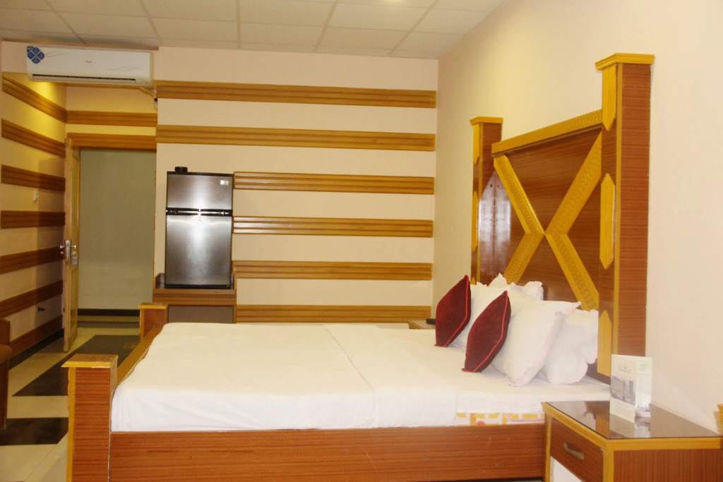 Hotel Crown — фото 2