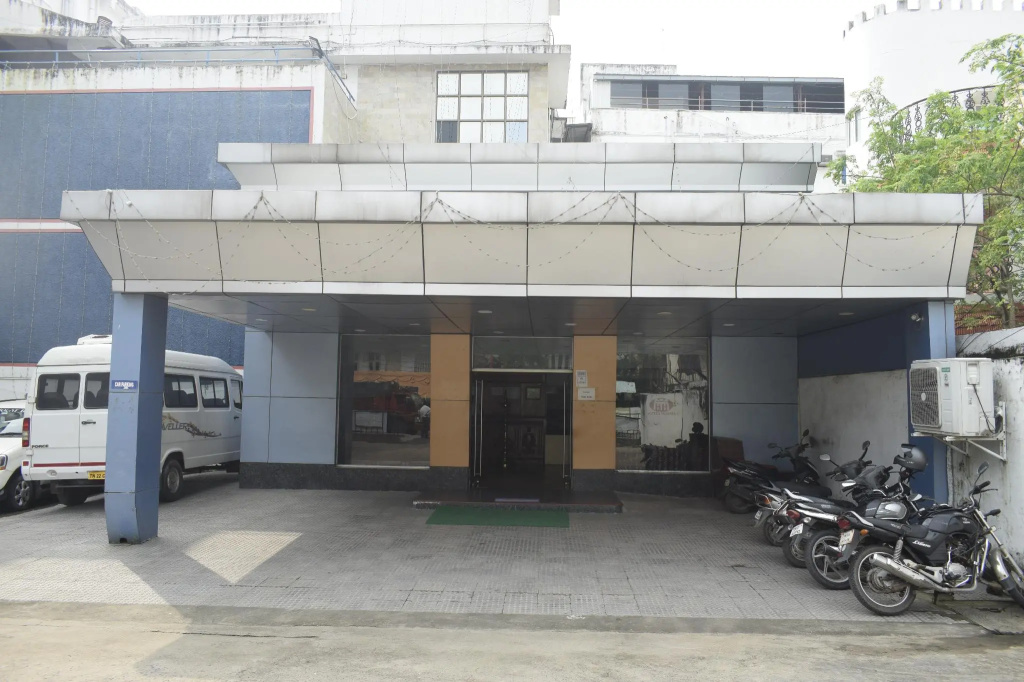 Hotel Mount Heera in Chennai