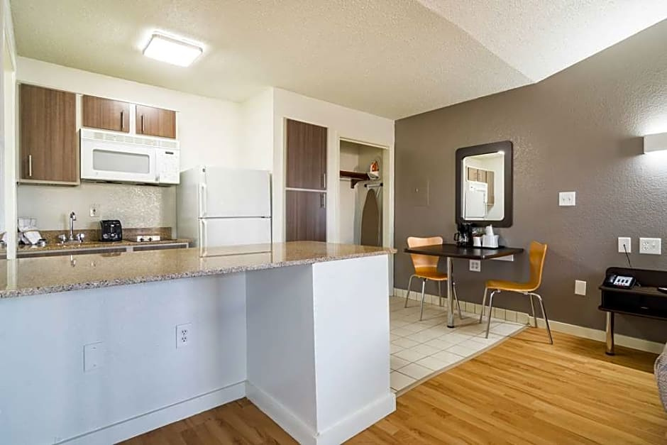 Quadruple Suite
