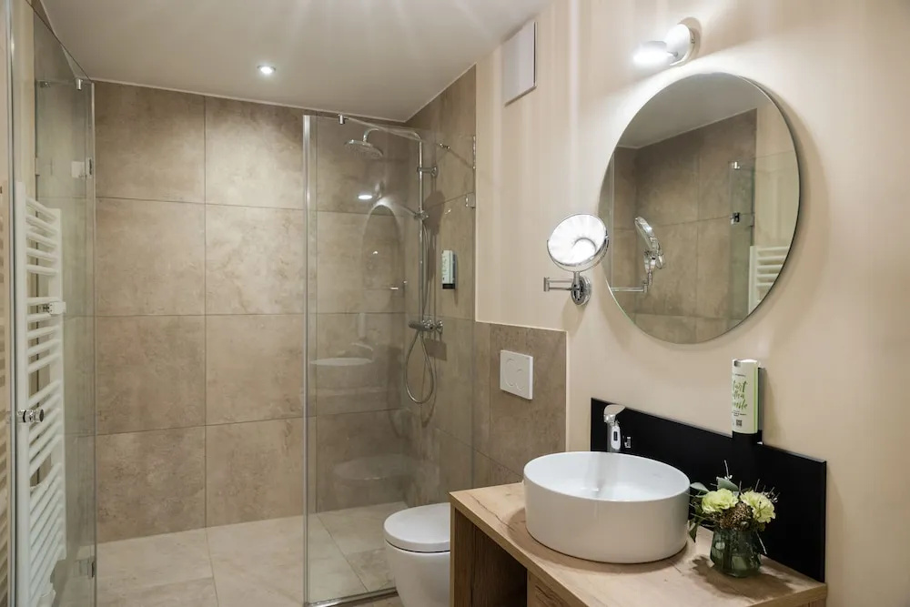 1 Bedroom Superior Double room (full double bed)