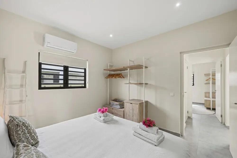 Infinity Blue villa with private pool at Mambo Beach — фото 5