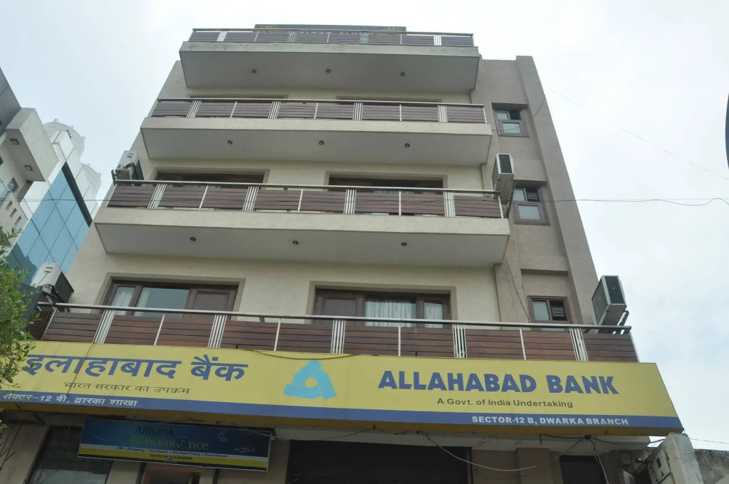 Golden Palm Suites