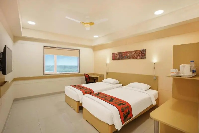 Deluxe Double room (full double bed)