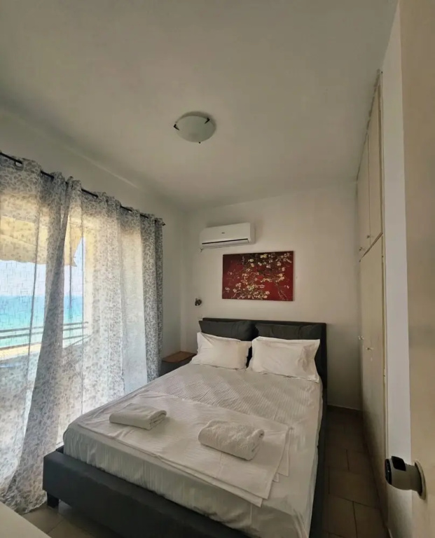 2 Bedrooms Apartment with balcony and with mountain view