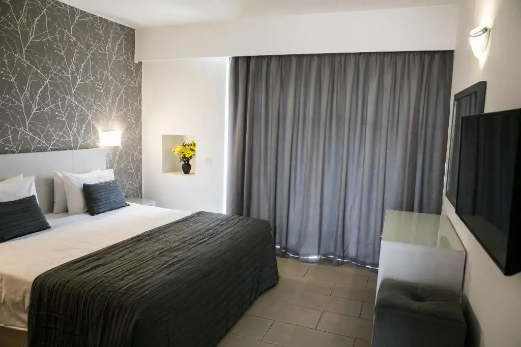 Theo Sunset Bay Hotel - Chambres