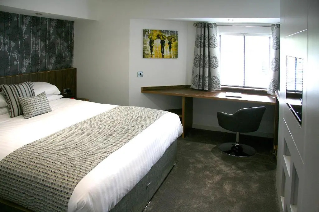 Damon's Hotel - Chambres