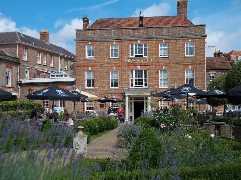 Crown Hotel