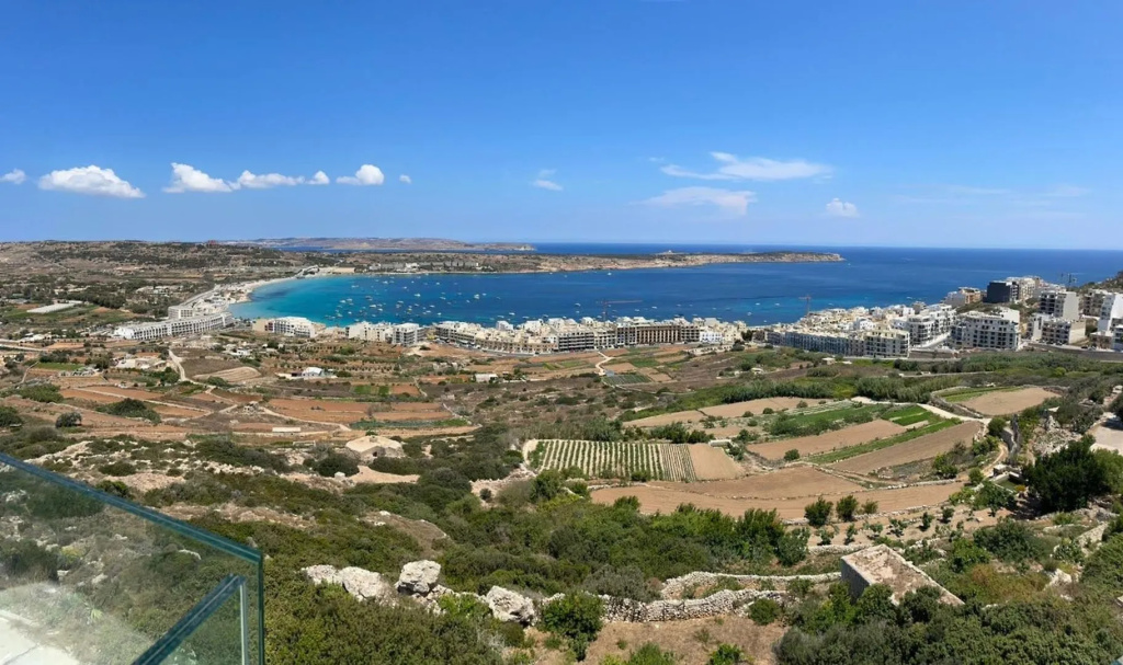 Beach & Waterfront