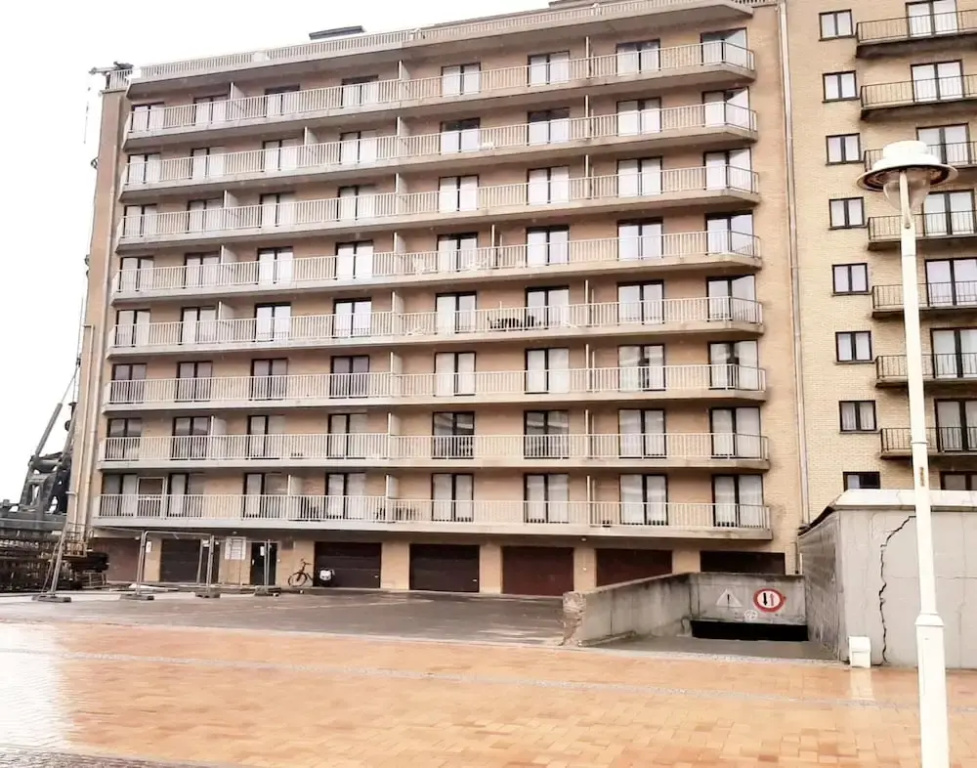 Apartment in Nieuwpoort Near Sandy Beaches